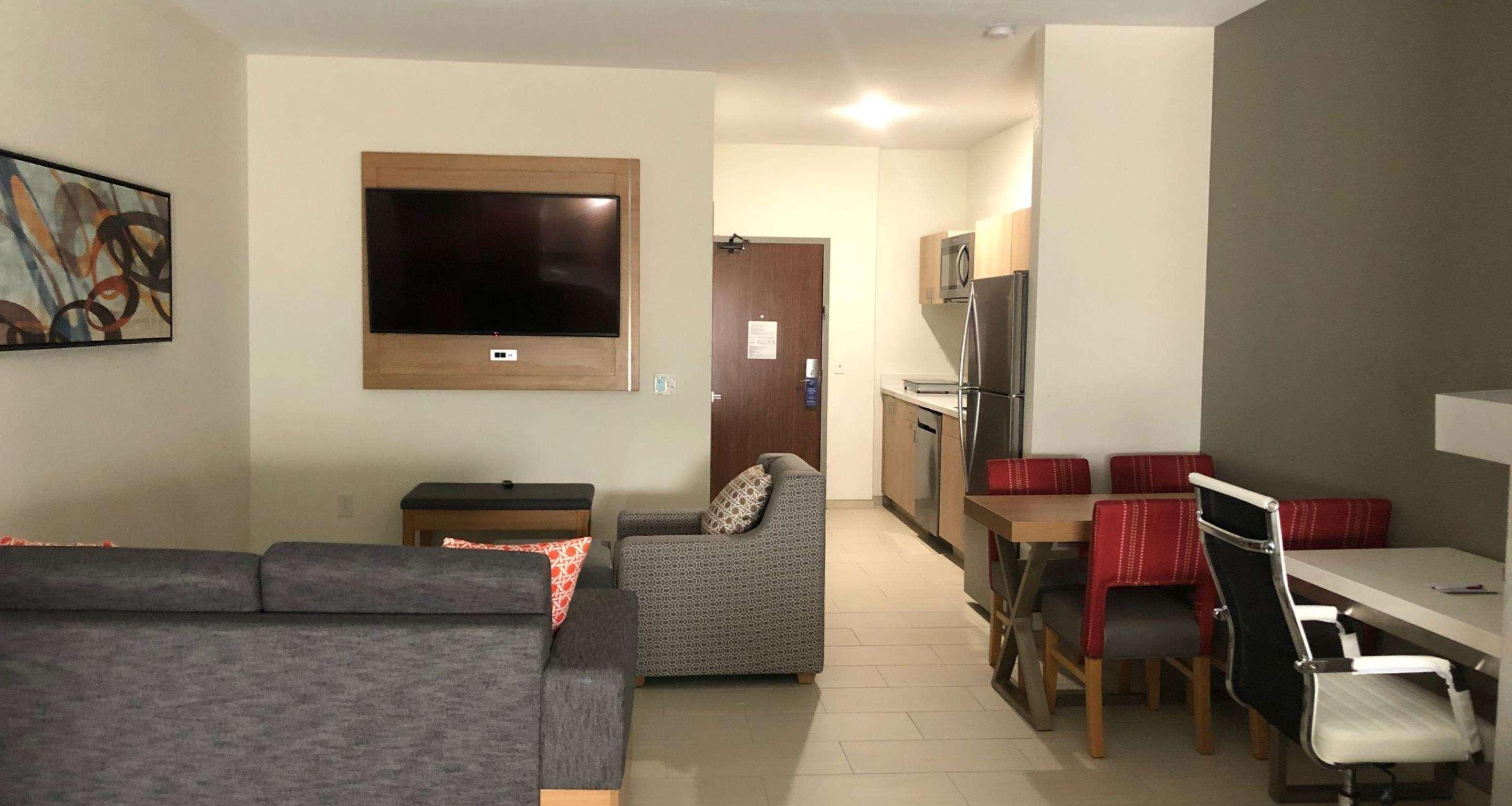 La Quinta Inn & Suites By Wyndham Coralville Iowa City المظهر الخارجي الصورة