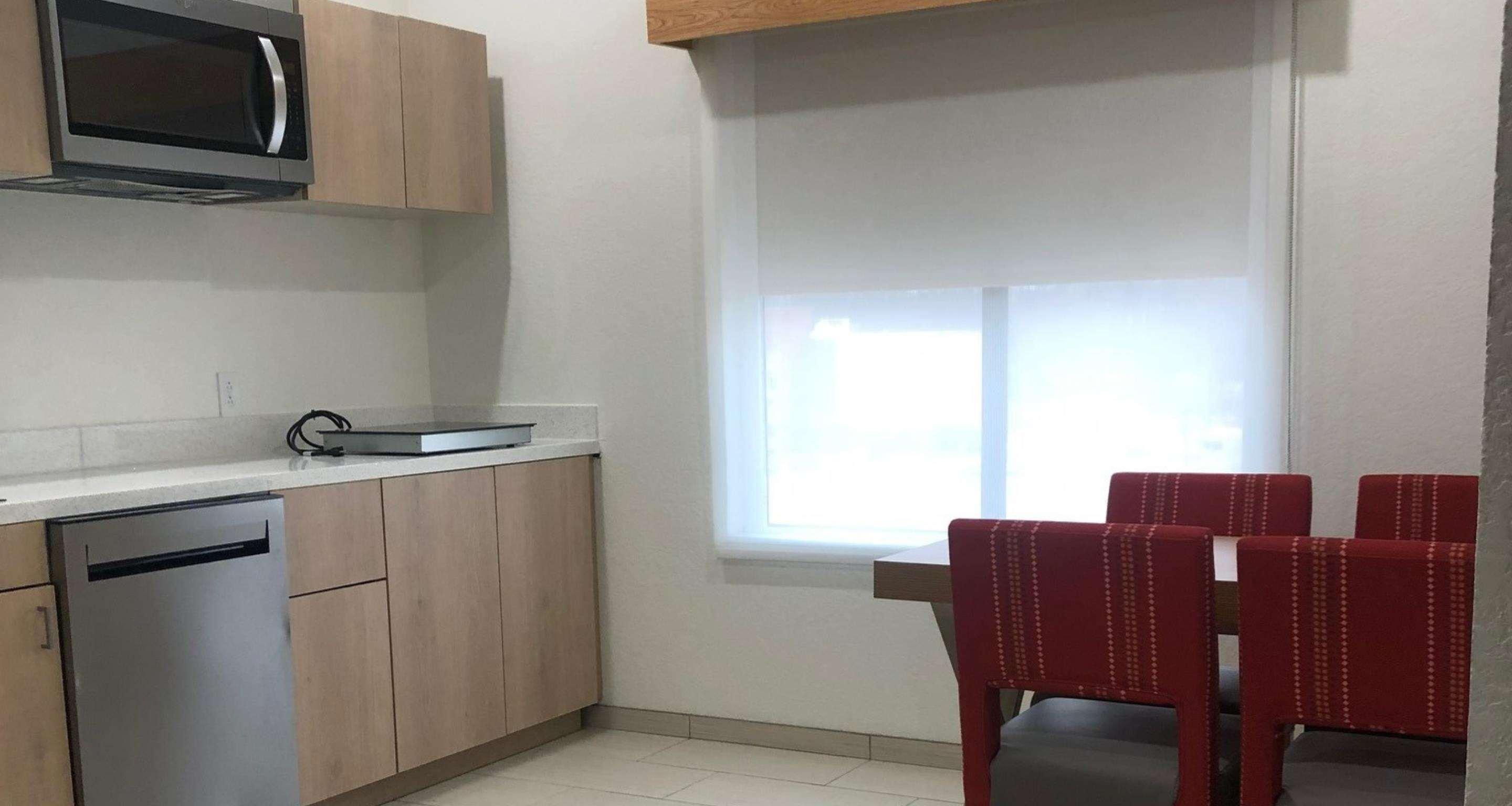 La Quinta Inn & Suites By Wyndham Coralville Iowa City المظهر الخارجي الصورة
