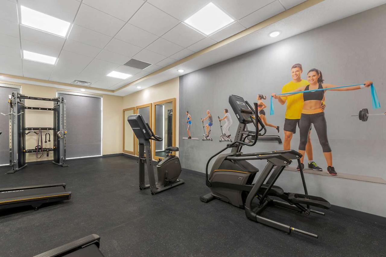 La Quinta Inn & Suites By Wyndham Coralville Iowa City المظهر الخارجي الصورة