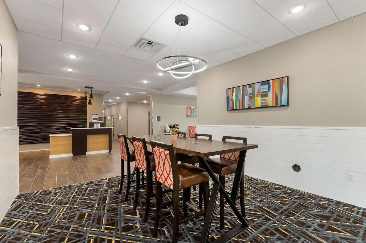 La Quinta Inn & Suites By Wyndham Coralville Iowa City المظهر الخارجي الصورة