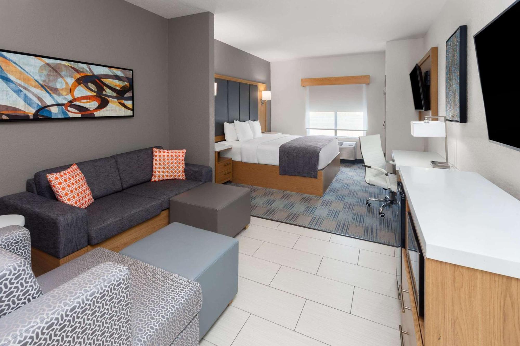 La Quinta Inn & Suites By Wyndham Coralville Iowa City المظهر الخارجي الصورة
